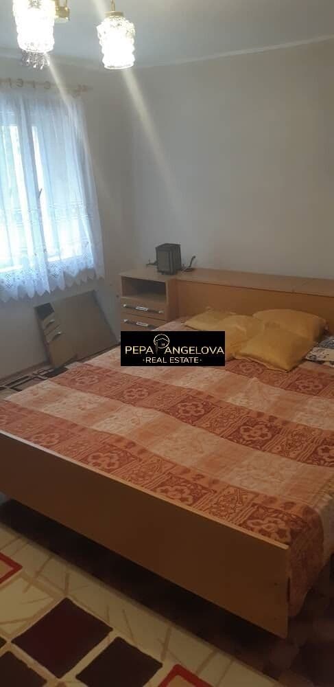 Обзаведена каменна къща в с. Явроро с прекрасна панорамна гледка